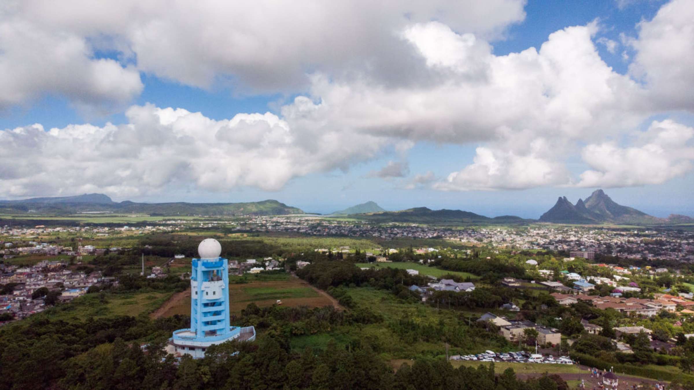 In Mauritius, land drainage and weather radar help against natural hazards 